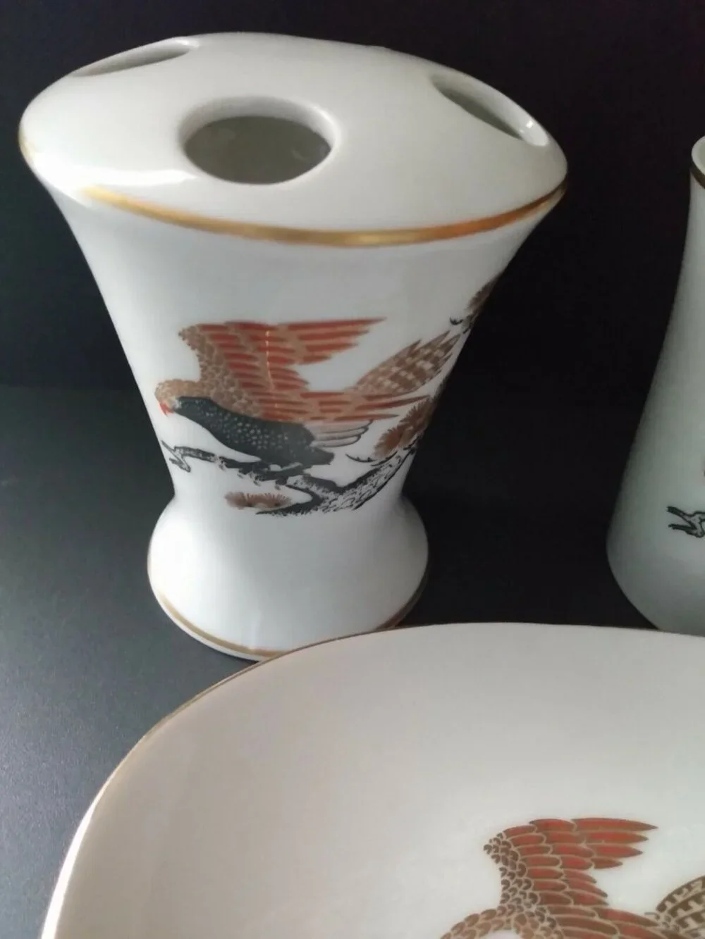 Peking East Porcelain 3 Piece Hawk Bathroom Accessory Set Lodge Bird Soap Dish